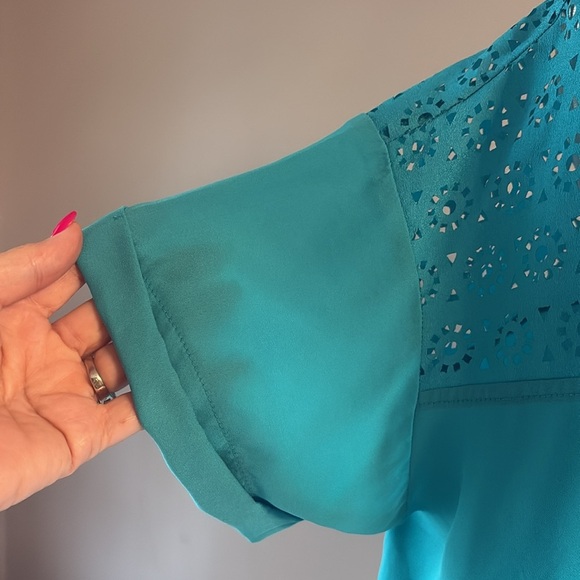 Women’s Attention lazer cut high low Boxy Blouse short sleeve jade green L - Picture 4 of 9